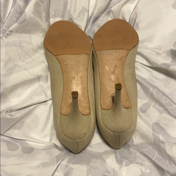 Authentic women’s Oscar de la Renta heels - Picture 5 of 6